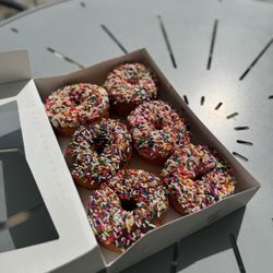 Minit Market - Donuts!