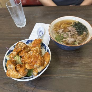 Otomisan Restaurant - Spicy fried Chicken bowl and Beef Udon - Japanese Near Me - Los Angeles, California Otomisan Restaurant - Spicy fried Chicken bowl and Beef Udon - Japanese Near Me - Los Angeles, California