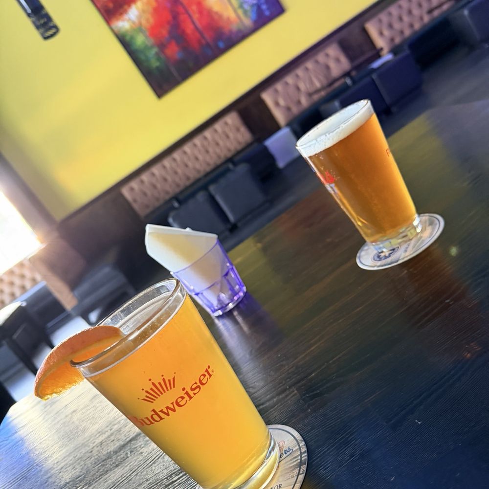 The Mixx Pasadena - Beers on tap - New American Near Me - Pasadena, California