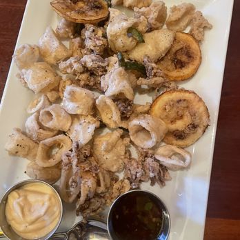 Hudson's Bar And Grill - Crispy Fried Calamari - New American Near Me - Vancouver, Washington Hudson's Bar And Grill - Crispy Fried Calamari - New American Near Me - Vancouver, Washington