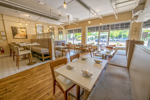 Lupo Italian Kitchen by null
