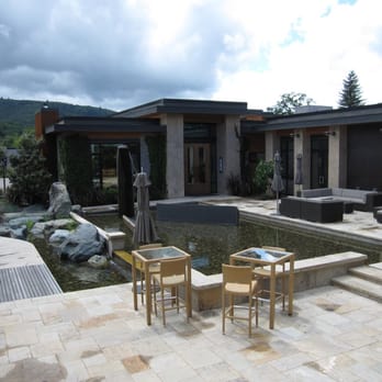Bardessono Hotel and Spa - Another view of the courtyard - Hotels Near Me - Yountville, California