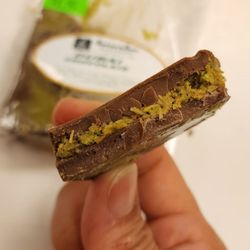 The Original Luisa & Son Bakeshop - Filling to chocolate ratio