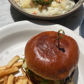 The Henry - Wagyu Cheeseburger* Egg White Turkey Omelette - New American Near Me - Los Angeles, California