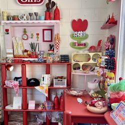 Cakette Bakeshop - Inside