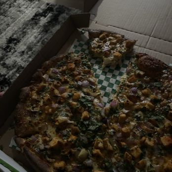 Pizza Twist - Tikka masala pizza - Pizza Near Me - Concord, California