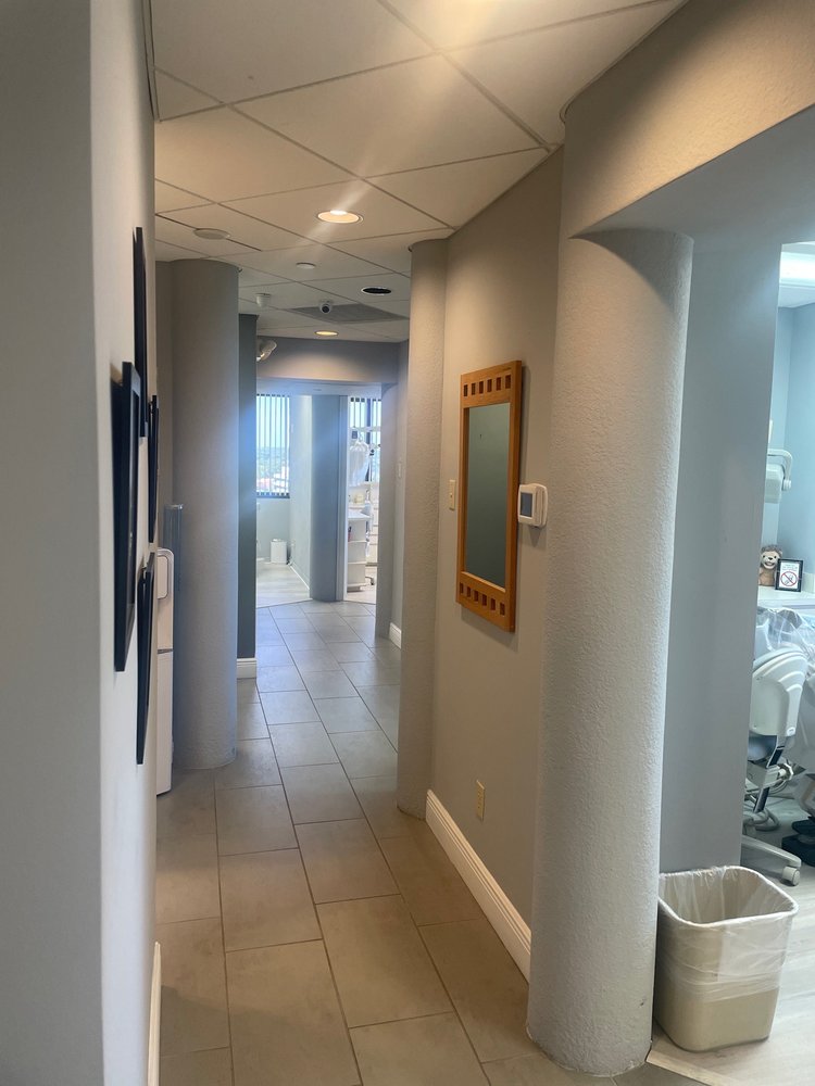 DENTAL AVENU PINECREST DENTIST 9700 S Dixie Hwy, Miami, Florida
