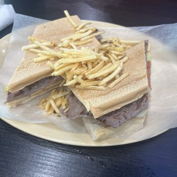 Rinconcito Rosy - Pan de Bistec - Cuban Near Me - Miami, Florida Rinconcito Rosy - Pan de Bistec - Cuban Near Me - Miami, Florida