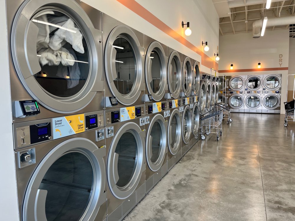 BREEZE BETTER LAUNDRY Updated October 2024 26 Photos 1355