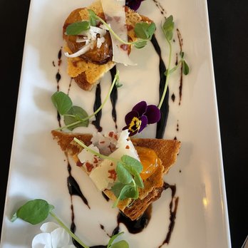 Cameo Heights Mansion - The Vine, part 2 of the 7 courses so good!! - Bed & Breakfast Near Me - Touchet, Washington