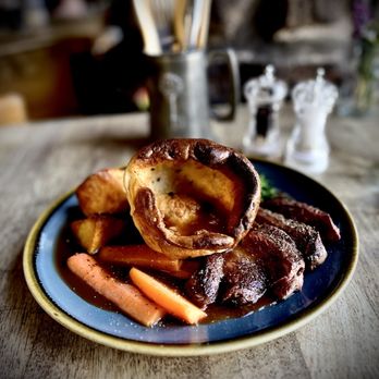 The King's Wark - Venison Sunday Roast - Pubs Near Me - Edinburgh, EDH