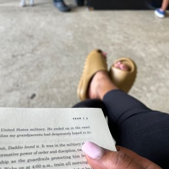 Auto Glass Now - Reading while I wait - Windshield Installation & Repair Near Me - Jascksonville, Florida Auto Glass Now - Reading while I wait - Windshield Installation & Repair Near Me - Jascksonville, Florida