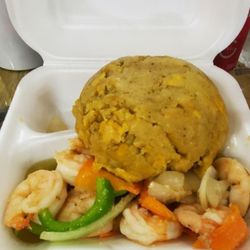 China Fu War - Camarón al ajo con mofongo