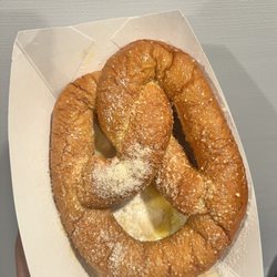 Fixxology Drinks - Belgrade - Garlic parm pretzel - yum!