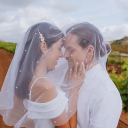 Bride and groom at the cordiano winery
