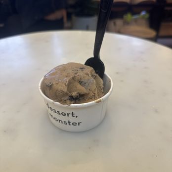 Mini Monster Cafe - Ice Cream & Frozen Yogurt Near Me - Long Beach, California