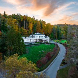 Kenmure Country Club - Fall sunset of the ClubHouse 2023