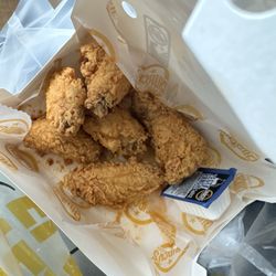 Church's Chicken - Wings