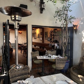 Bacari W 3rd - Breakfast & Brunch Near Me - Los Angeles, California