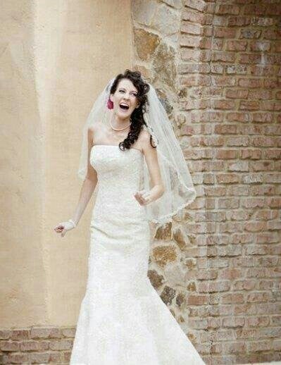 Wedding Hairstylist Embrace Beauty Logo