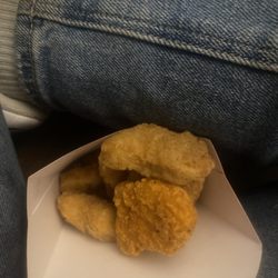 Wendy's - Last times it was 7 spicy nuggets in my 30 ct.hoe are so lazy, like you already work at Wendys didn't think you could get any lower yet her