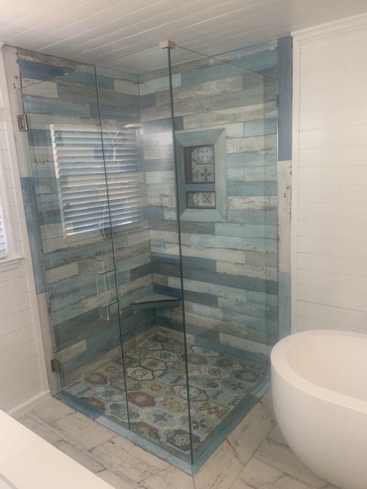 Slide of Glen Bailey Sales & Services