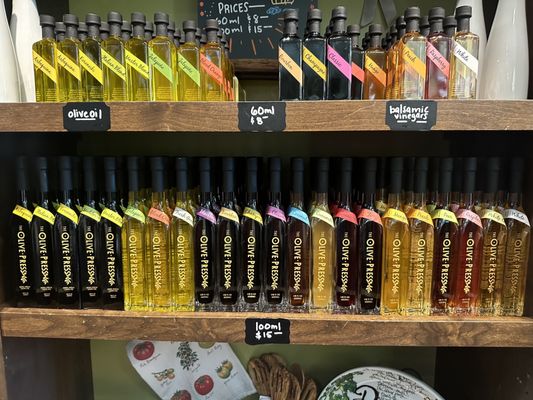 The Olive Press by null