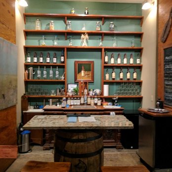 Copper Fox Distillery - Cocktail Bar Copper Fox Distillery - Distilleries Near Me - Sperryville, Virginia