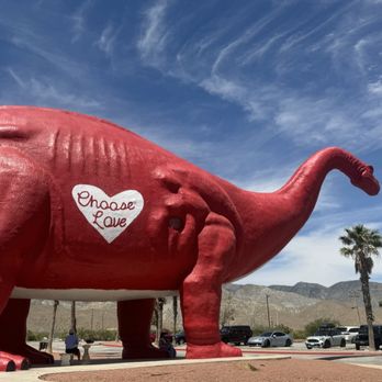 Cabazon Dinosaurs - Another pretty photo - Museums Near Me - Cabazon, California