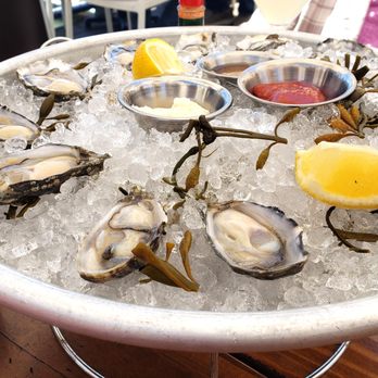 Sam's Anchor Cafe - Washington oysters - Seafood Near Me - Tiburon, California Sam's Anchor Cafe - Washington oysters - Seafood Near Me - Tiburon, California