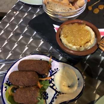 Arte y Sabor - Croquettes and goat cheese/bread - Tapas Bars Near Me - Seville, SE Arte y Sabor - Croquettes and goat cheese/bread - Tapas Bars Near Me - Seville, SE