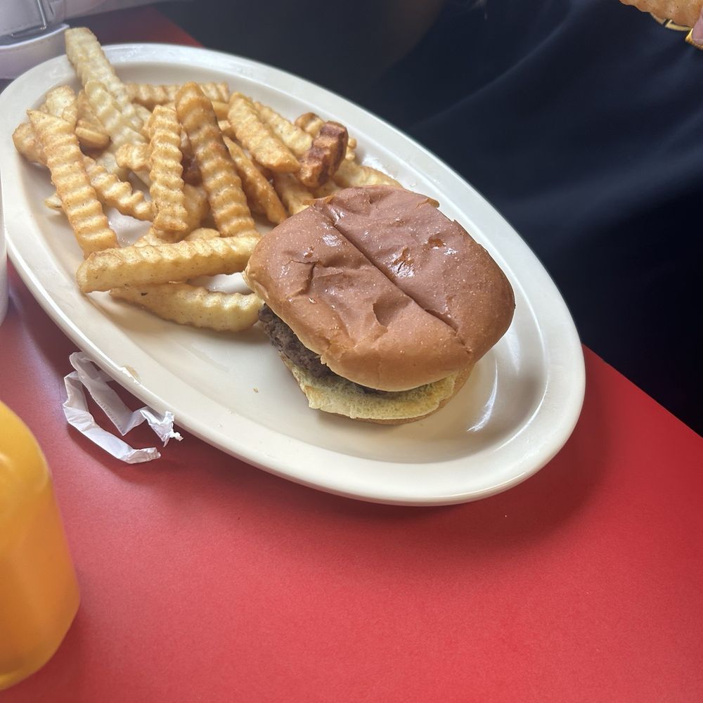 Cliffside Diner - American Near Me - Frankfort, Kentucky
