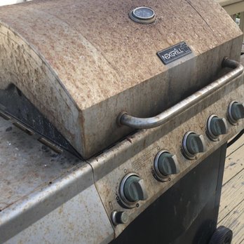 Siebert Realty - Grill on deck - Vacation Rentals Near Me - Virginia Beach, Virginia