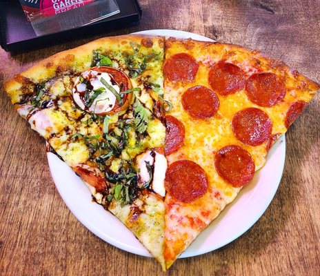 Proletariat Pizza by null