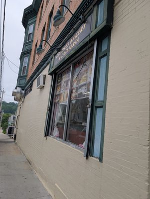 Gondres Bakery by null