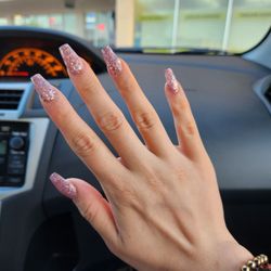 Lavish Nail Spa