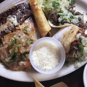 Mi Rinconcito Mexicano - Sampler platter - Tacos Near Me - Miami, Florida Mi Rinconcito Mexicano - Sampler platter - Tacos Near Me - Miami, Florida