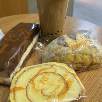 Rainbow Bakery - Bakeries Near Me - Elmhurst, New York