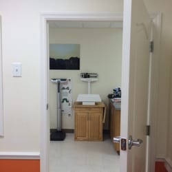 A to Z Pediatrics - Central hub area where they weigh the babies and check weight and height for big kids.