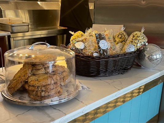 Zalman's On Woodward by null