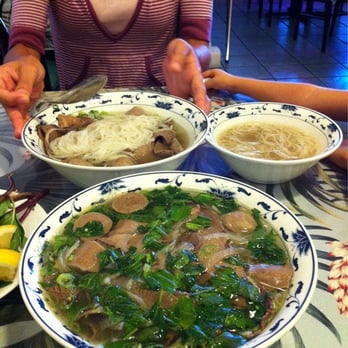 Pho Tri Vietnamese Restaurant - Large beef combo Pho - Vietnamese Near Me - Honolulu, Hawaii Pho Tri Vietnamese Restaurant - Large beef combo Pho - Vietnamese Near Me - Honolulu, Hawaii