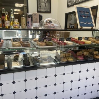 Good Town Doughnuts - Incredible vegan selection - Donuts Near Me - Costa Mesa, California Good Town Doughnuts - Incredible vegan selection - Donuts Near Me - Costa Mesa, California