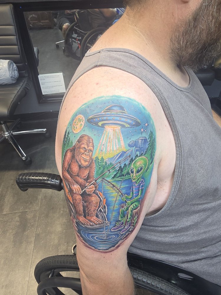Deadlift Tattoo Logo