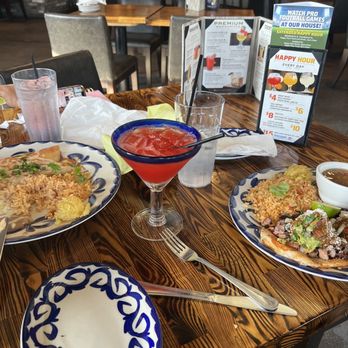 Tacos La Rueda - Tacos Near Me - Bellflower, California