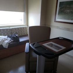 Oklahoma Heart Institute - Lil couch is worn out due so many welcomed visitors. Comfy recliner