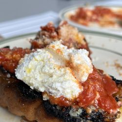 Jon & Vinny's Fairfax - Marinara-Braised Meatballs, Garlic Bread