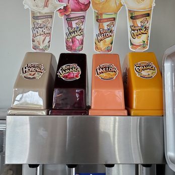 Casa Del Bro - Agua Fresca Fountain? Whaaaaaat? - Ice Cream & Frozen Yogurt Near Me - Frisco, Texas Casa Del Bro - Agua Fresca Fountain? Whaaaaaat? - Ice Cream & Frozen Yogurt Near Me - Frisco, Texas