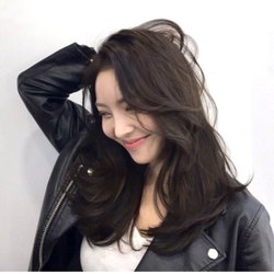 Instyle - 气质自然棕 蓬松自然纹理的造型