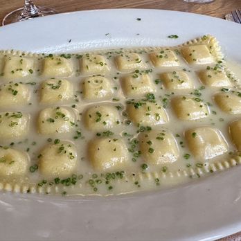 Cassis - French Near Me - Milwaukee, Wisconsin