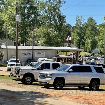Fire And Ice - Restaurant by the boat ramp. - Ice Cream & Frozen Yogurt Near Me - Jackson, Georgia